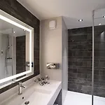 Mercure Lo Centre Hotel