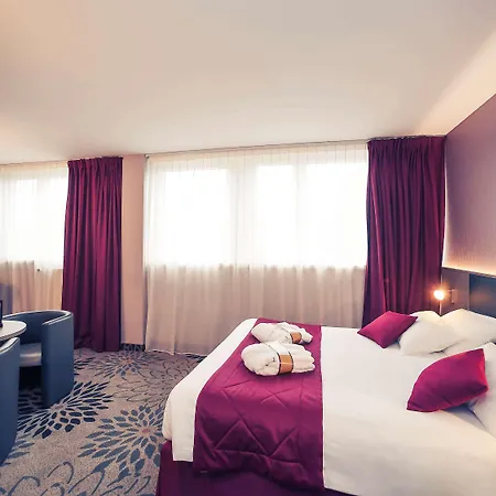 Otel Mercure Lo Centre 4*