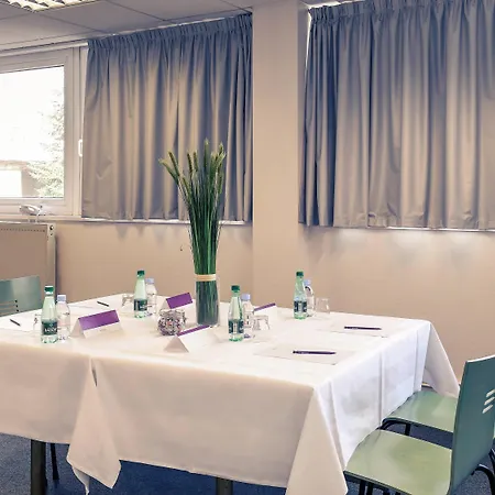 Mercure Lo Centre فندق