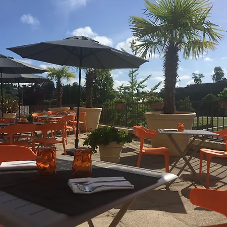 Mercure Lo Centre 4*