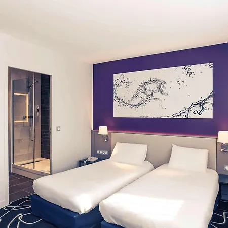 Mercure Lo Centre سانت لو