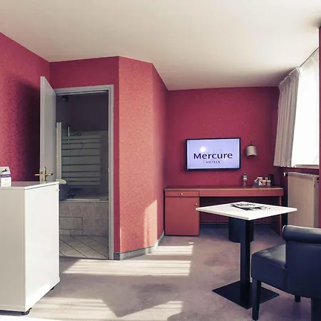 Mercure Lo Centre 4*
