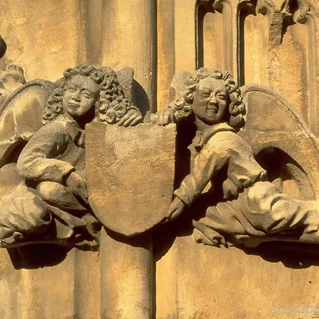 Mercure Lo Centre Szálloda 4*