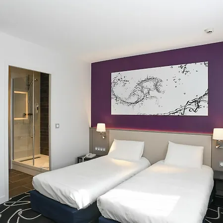 Mercure Lo Centre 4*