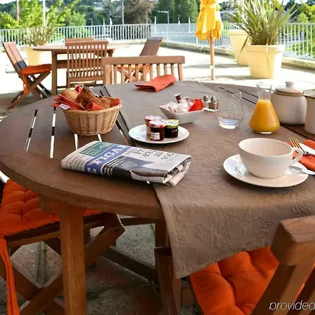 Mercure Lo Centre فندق