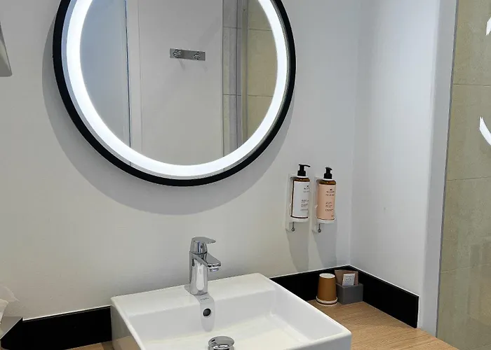 Hotel Mercure Lô Centre