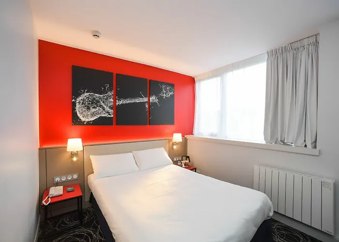 Mercure Lo Centre 4*