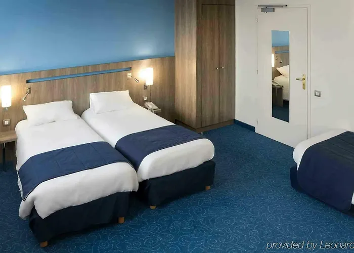 Hotel Mercure Lô Centre 4*